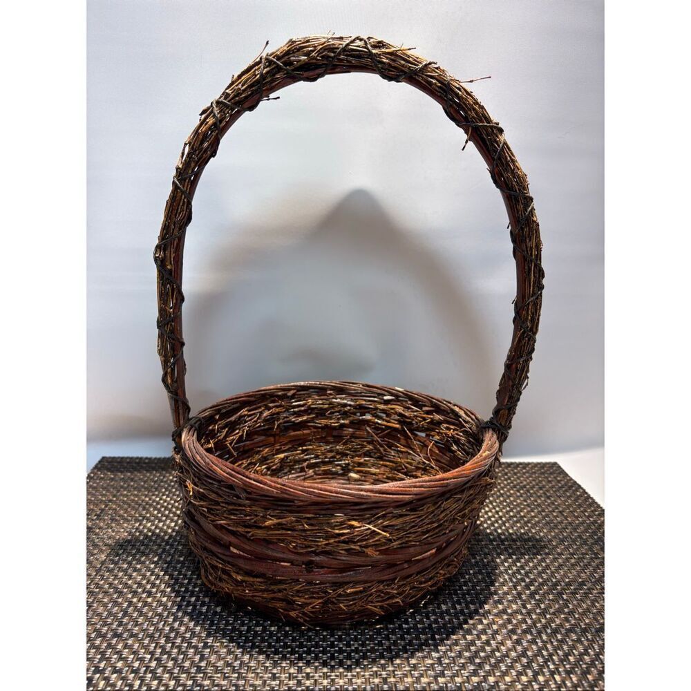 Small woven basket